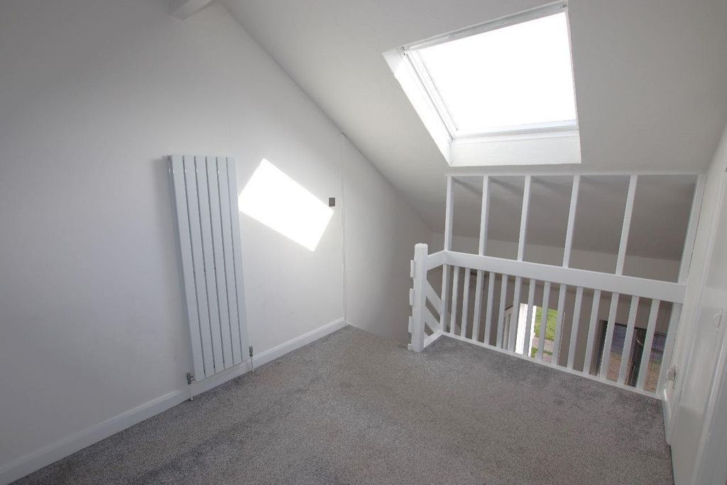 Property photo 3 of 12 Gallery