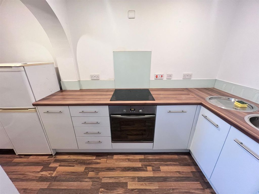 Property photo 2 of 13 Kitchen.Jpg