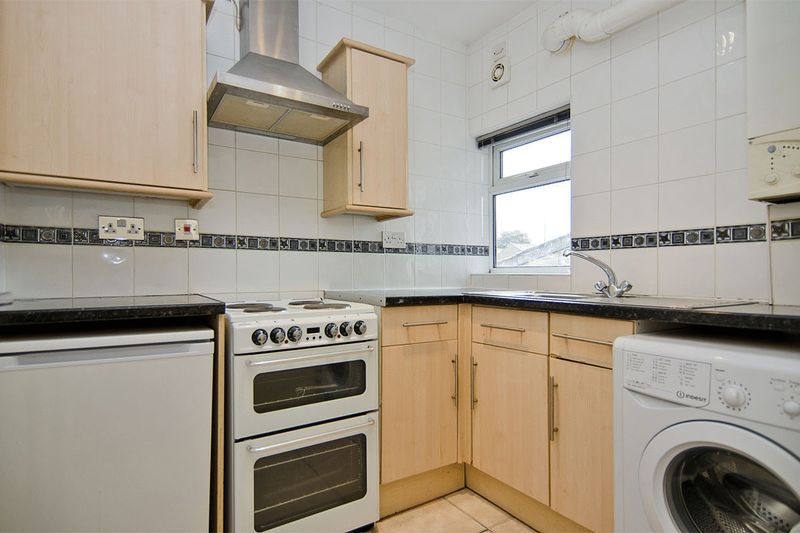 Property photo 3 of 5 Photo 4