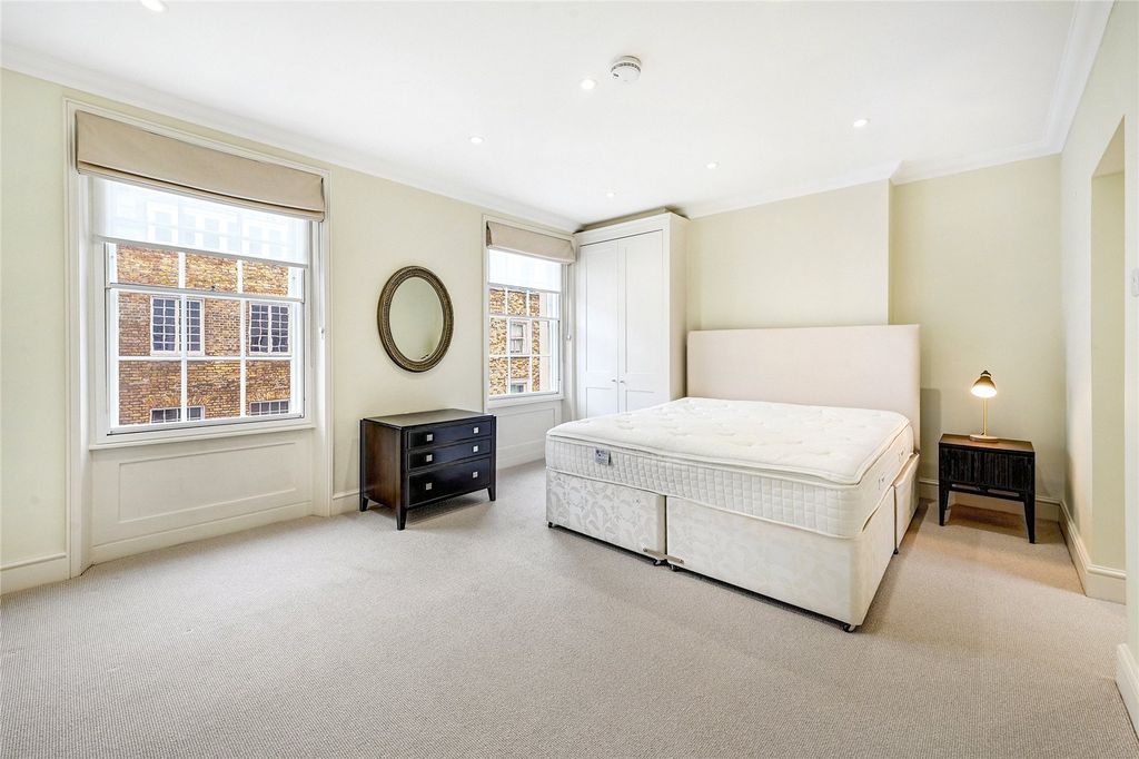 Property photo 3 of 11 Picture No. 18