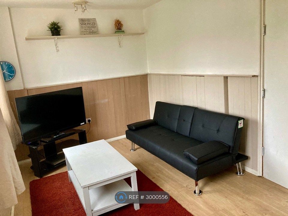 Property photo 2 of 20 Lounge