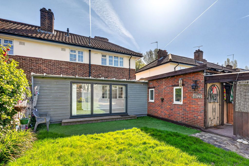 Property photo 2 of 25 Photo 13