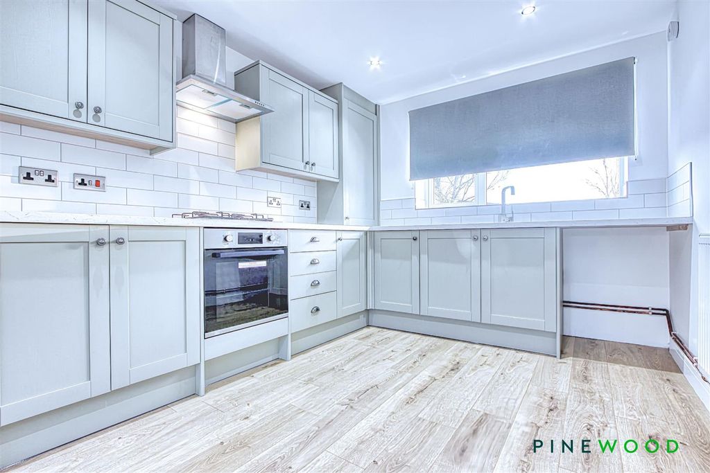 Property photo 3 of 21 Kitchen Diner