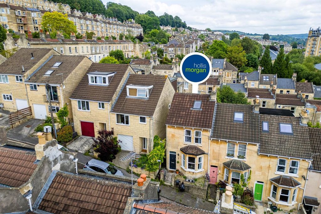 Property photo 3 of 34 23 Clarence Street, Walcot, Bath Ba1 5Ns | Freehol
