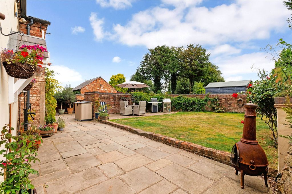 Additional image 15 of 4 bed semi-detached house for saleCroeshowell Hill, Rossett, Wrexham LL12
