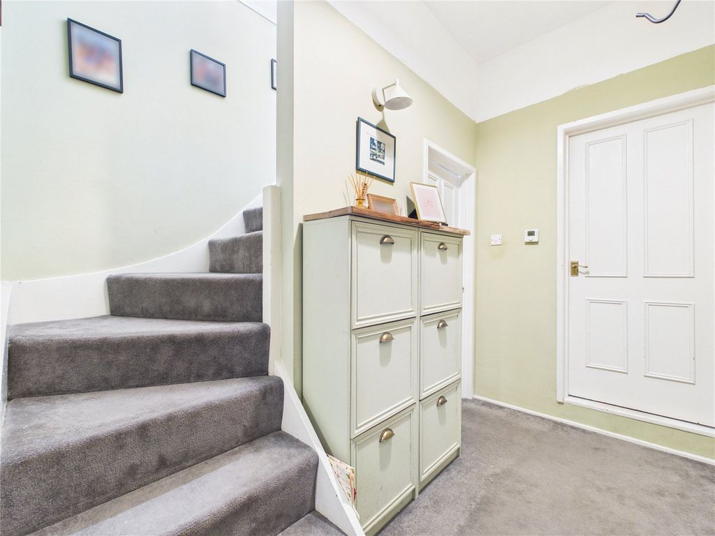 Property photo 3 of 32 Picture No. 24