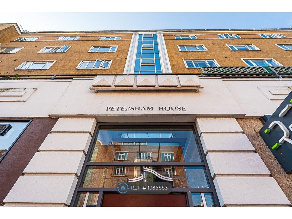 Property photo 3 of 32