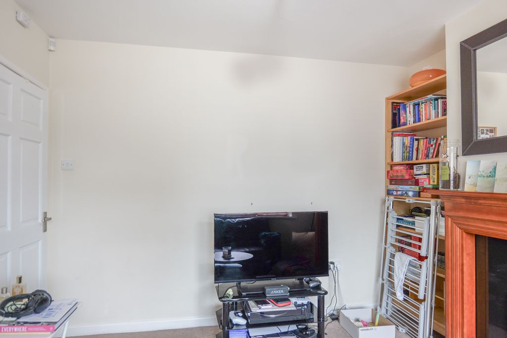 Property photo 3 of 29