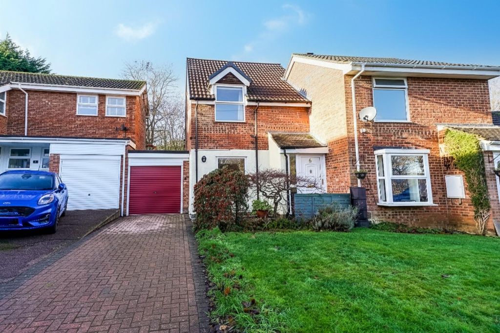 Property photo 1 of 18