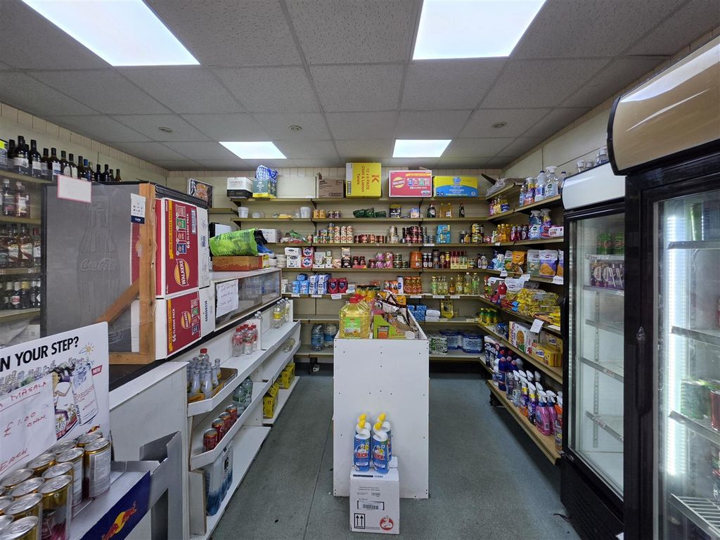 Property photo 3 of 17 Shop Floor