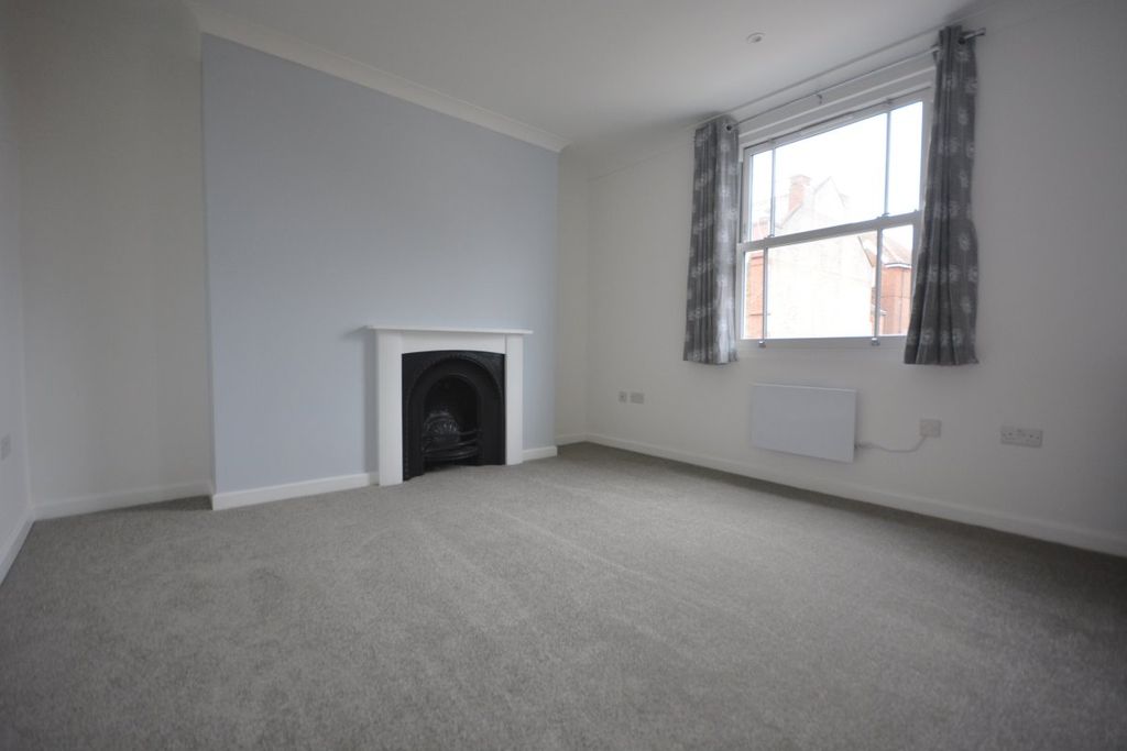 Property photo 2 of 6 Gallery