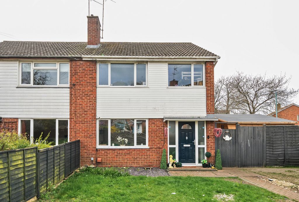 Property photo 1 of 11 1428835-17-69c173...