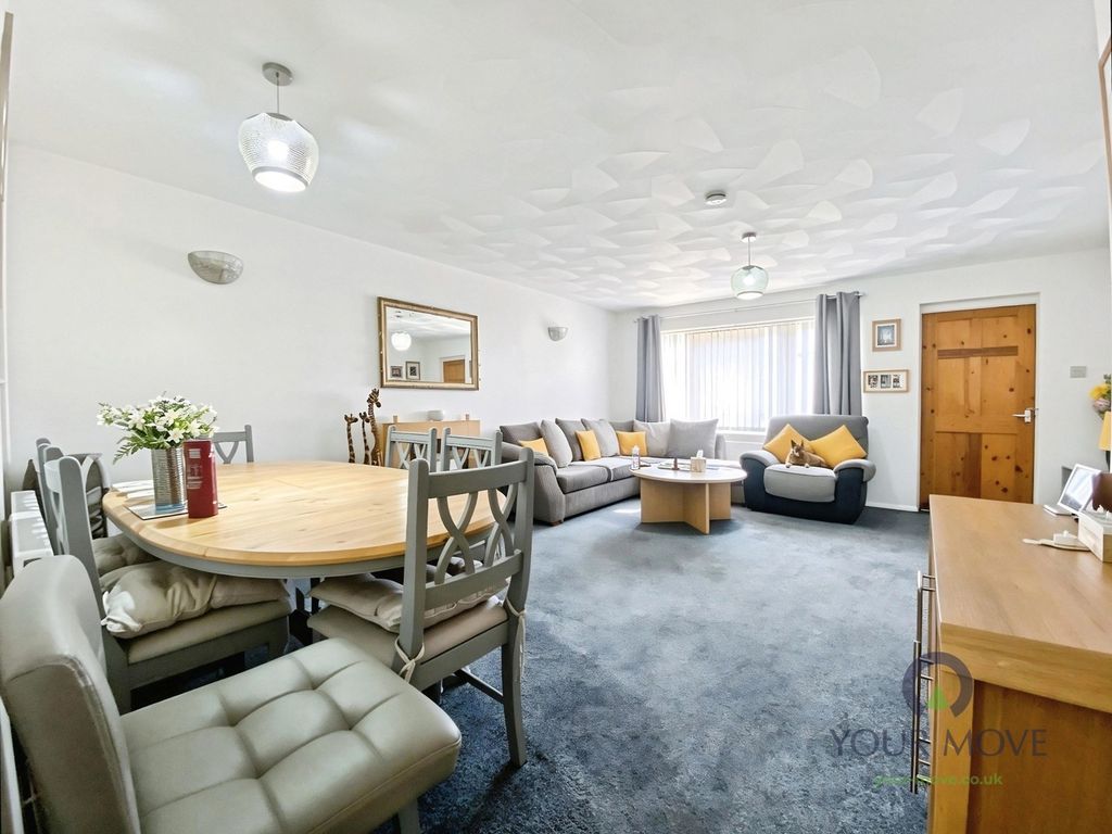 Property photo 2 of 11 Pbox-Img.Jpg