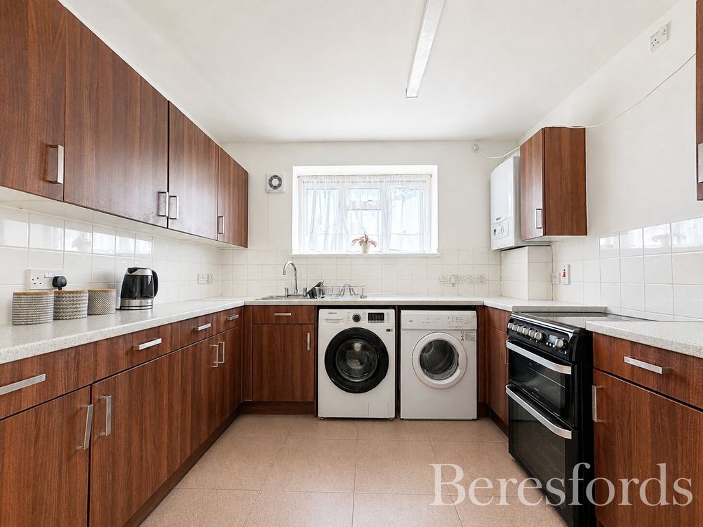 Property photo 2 of 14 Picture No. 01
