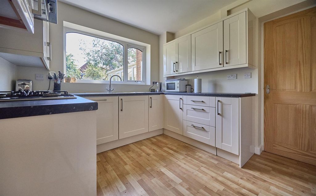 Property photo 2 of 19 17 Hinckley Road Dadlington 4.Jpg