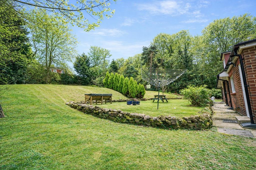 Property photo 2 of 45 6Bc7902E-2B5F-40De-92Bb-0270F8dc72A6.Png