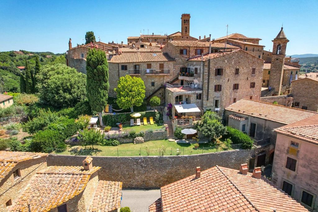 Property photo 2 of 52