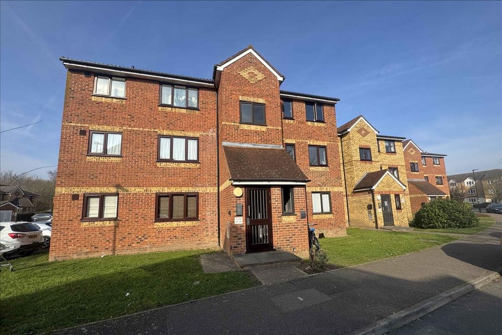 Property photo 3 of 12
