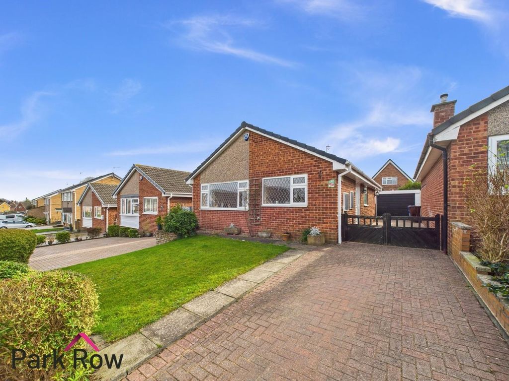 Property photo 1 of 13 Front