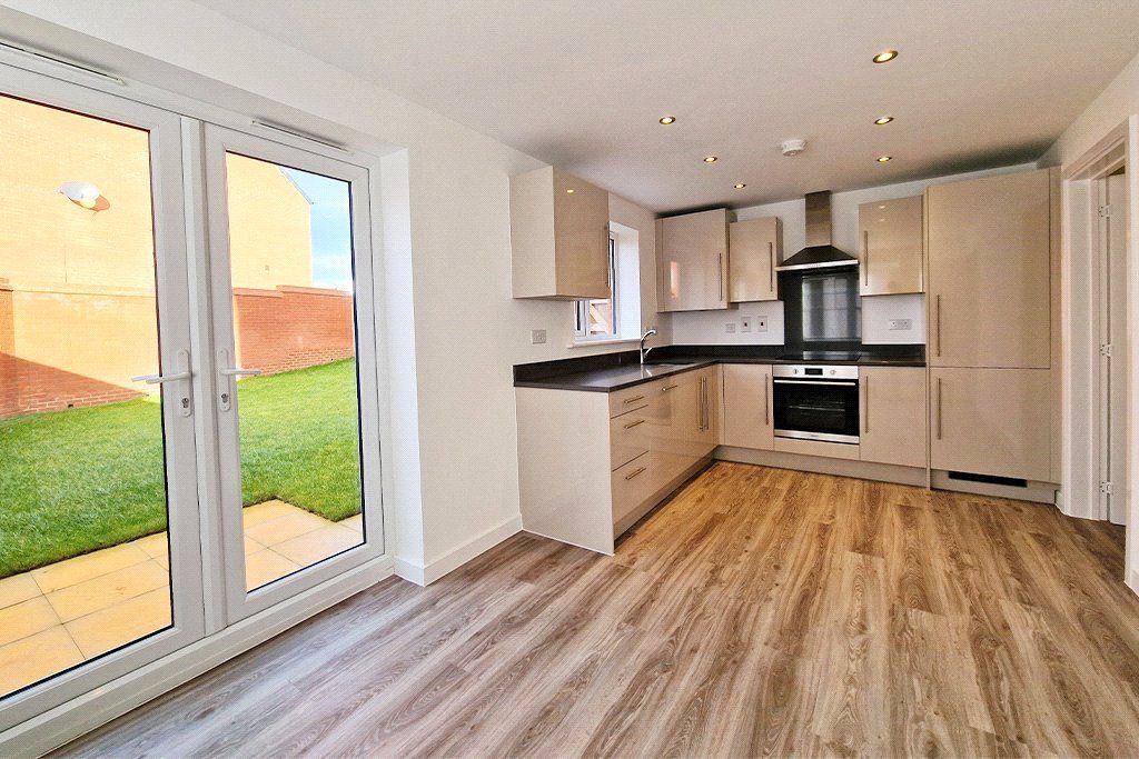 Property photo 2 of 12 Picture No. 24