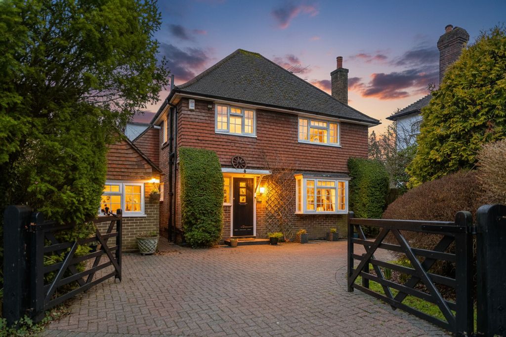 Property photo 1 of 31