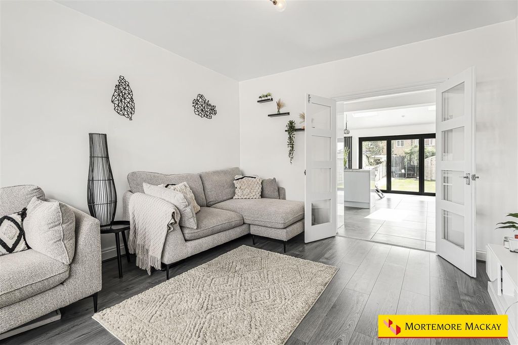 Property photo 3 of 19 13_59657_Watermarked.Jpg
