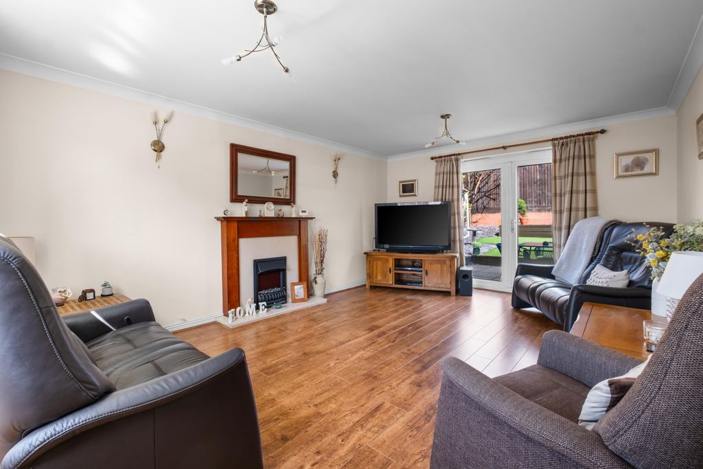 Property photo 2 of 24 Dscf0061