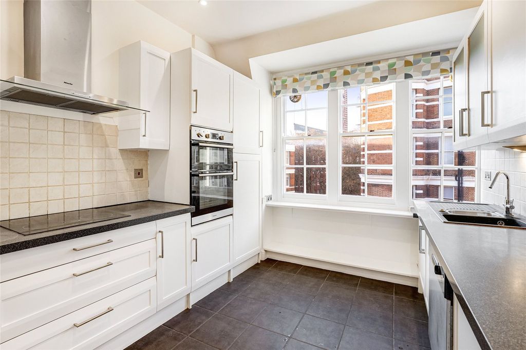 Property photo 3 of 17 Picture No. 16