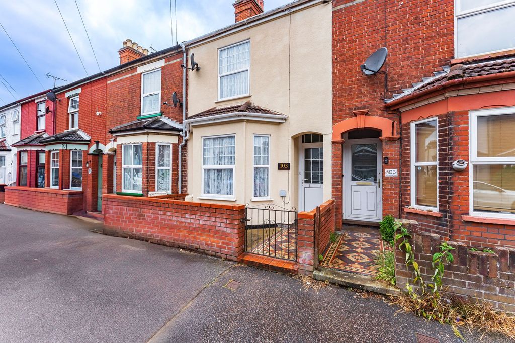 Property photo 1 of 16