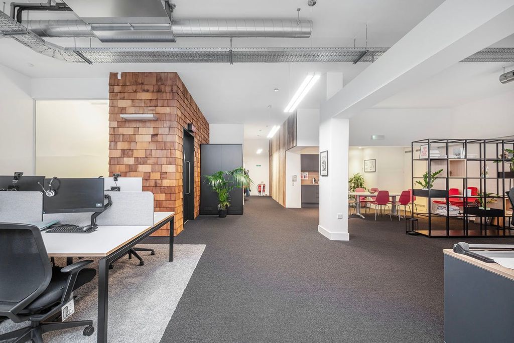 Property photo 1 of 7 W02.Jpg