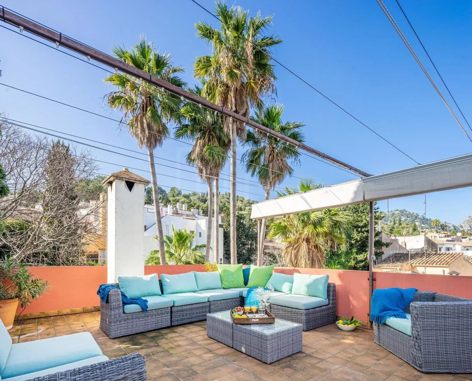 Property photo 3 of 10 Terrace