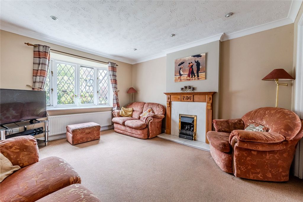 Property photo 2 of 17 Picture No. 14