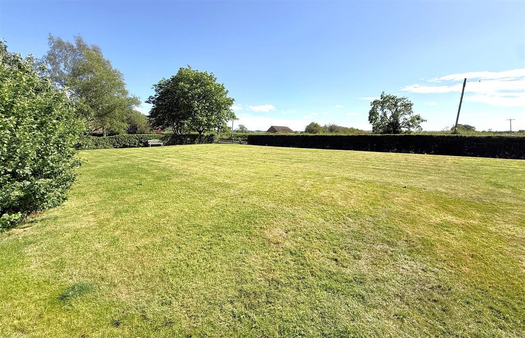 Property photo 1 of 12 Img_5601.Jpg