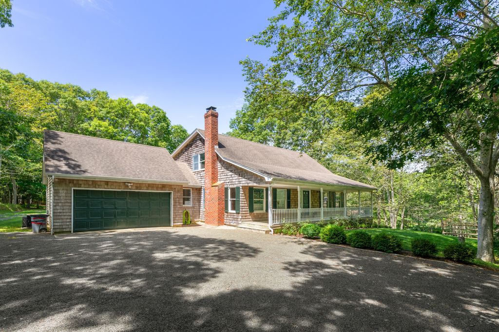 Property photo 2 of 24
