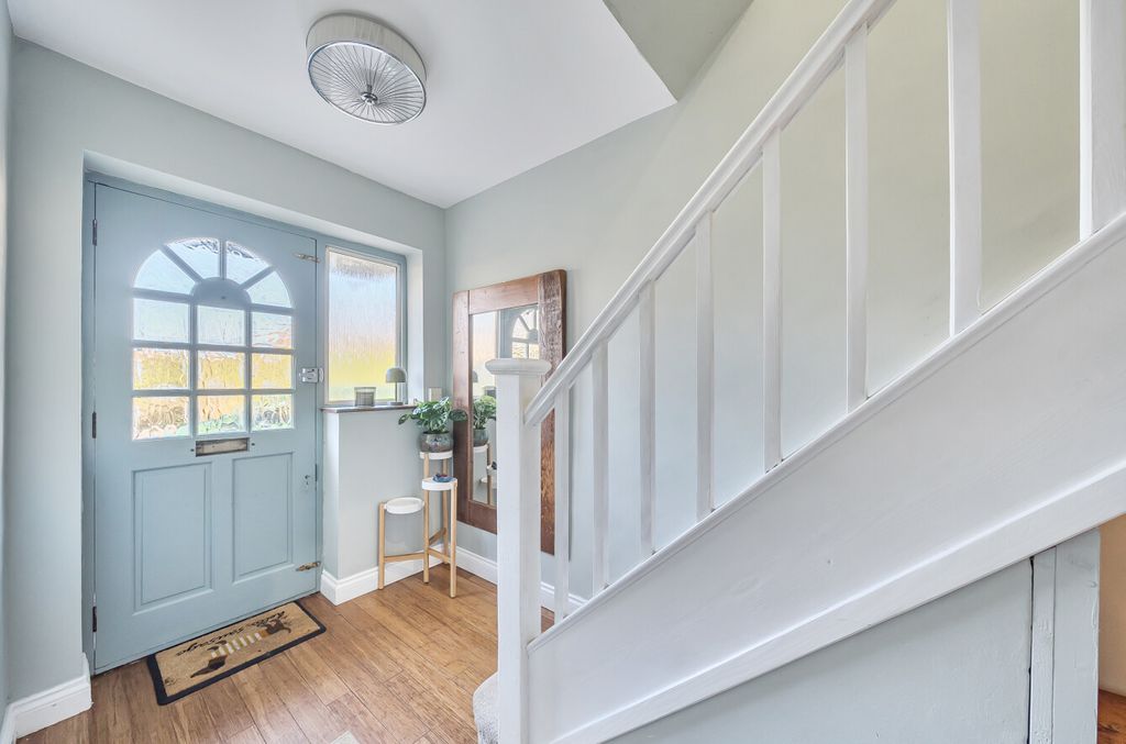 Property photo 2 of 20 1403624-3-697A074...