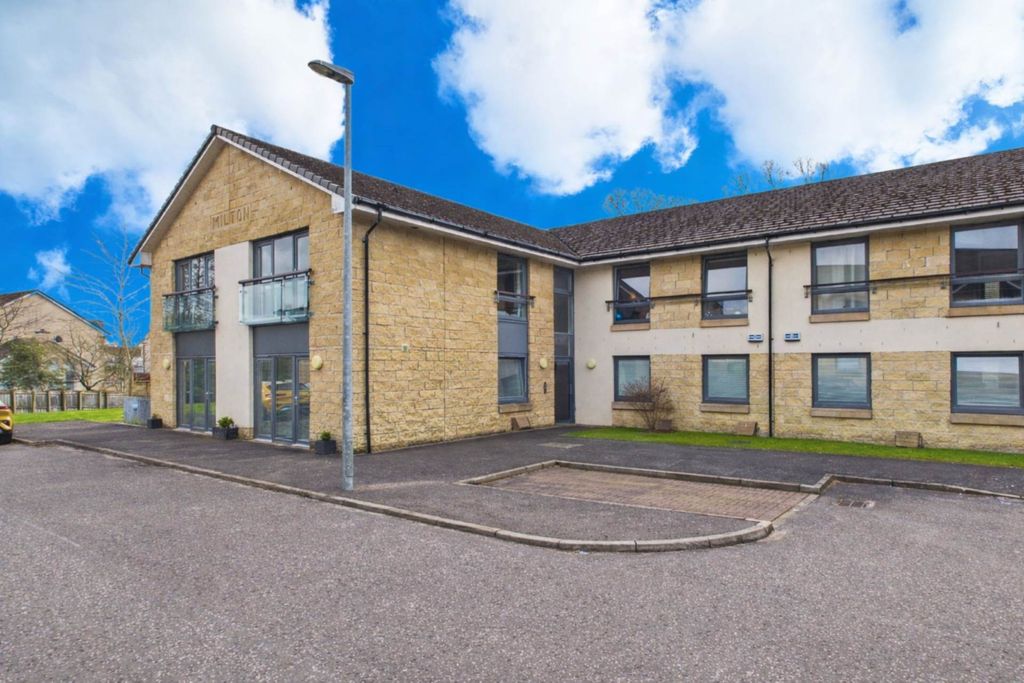 Property photo 1 of 21