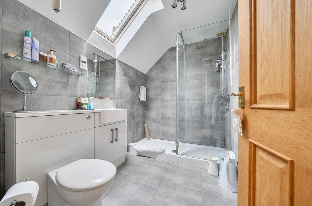 Property photo 2 of 19 1516848-2-6Aa14636A711A.Jpg
