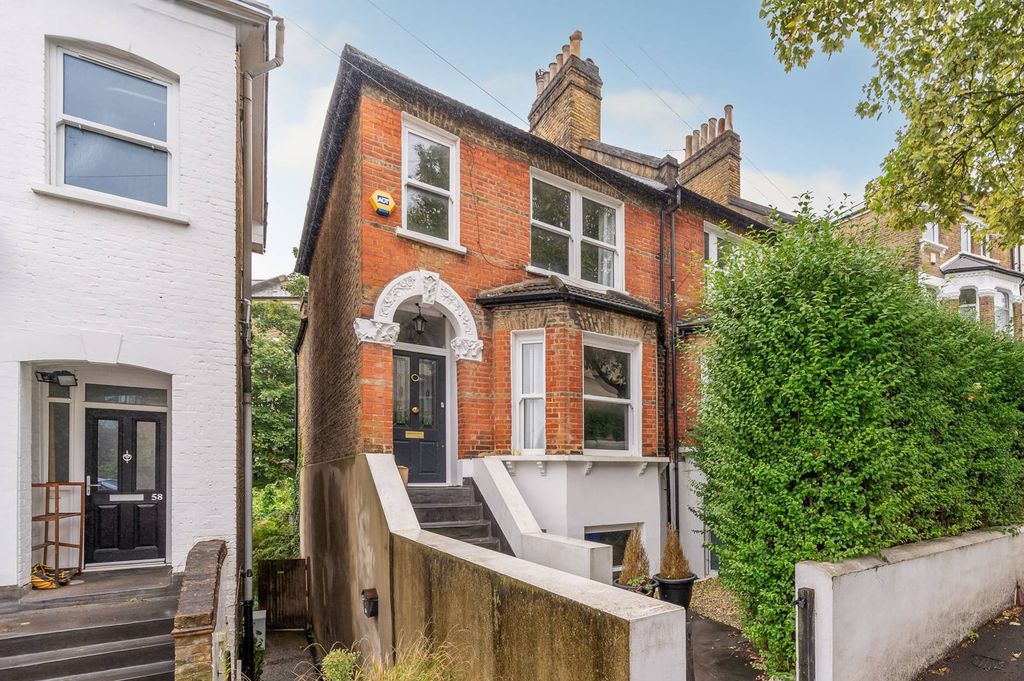 Property photo 1 of 16