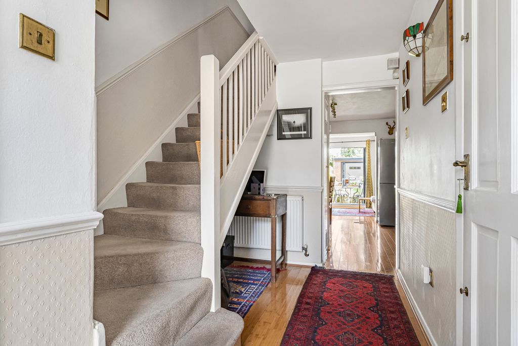 Property photo 2 of 29