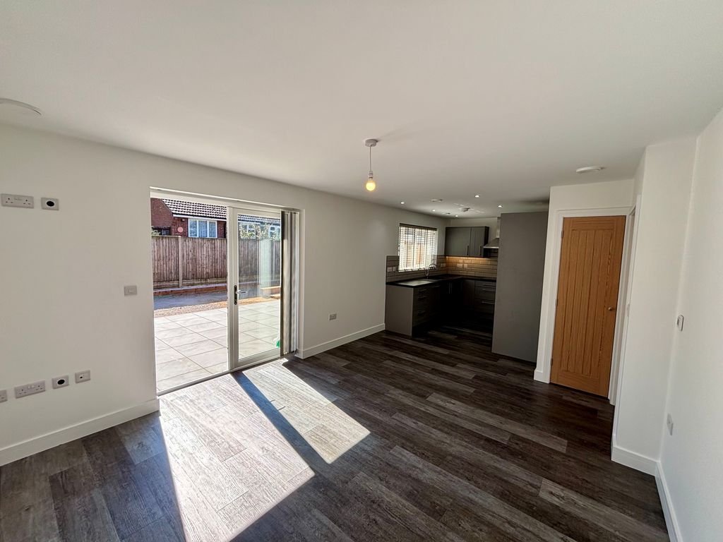 Property photo 3 of 9 View