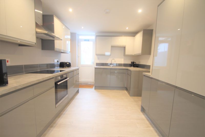 Property photo 3 of 8 Kitchen Area