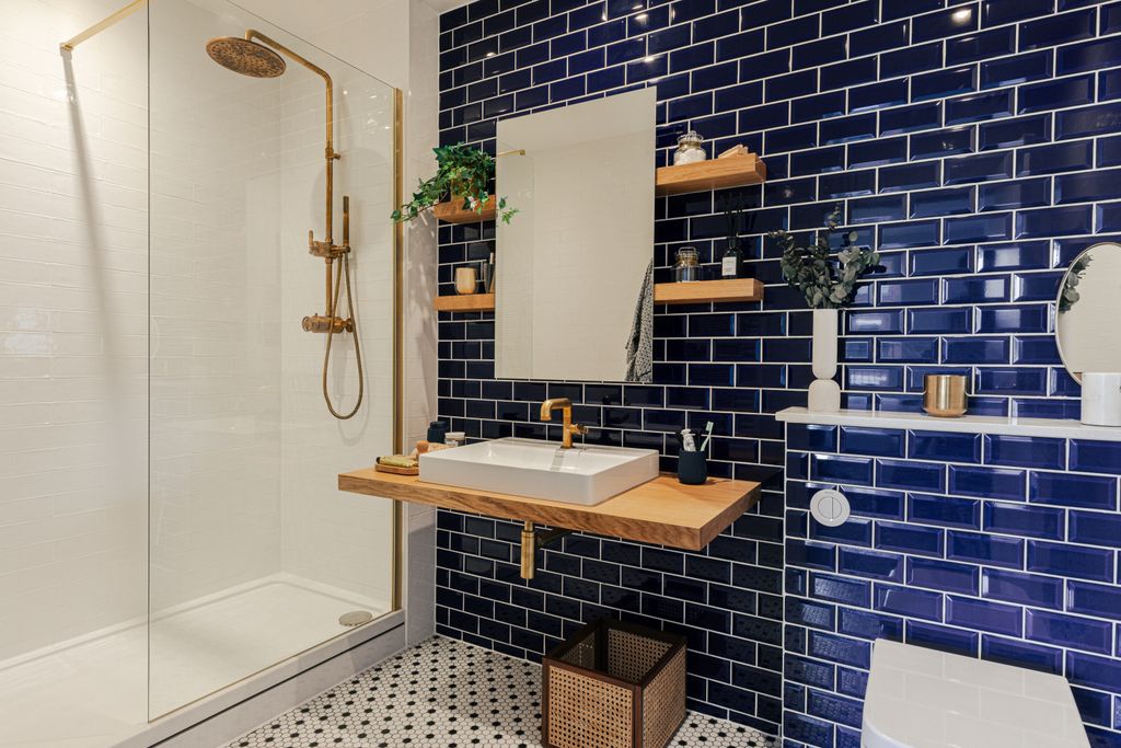 Property photo 3 of 23 Gallery