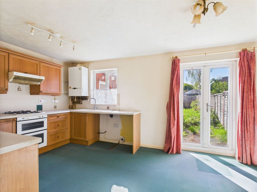Property photo 3 of 12