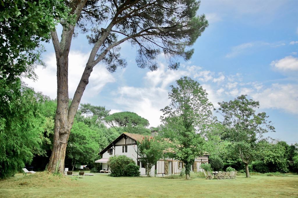 Property photo 1 of 20 Lygue-Landes Ferm With Half-Timbered Architecture Of 280 m² On 8,600 m²