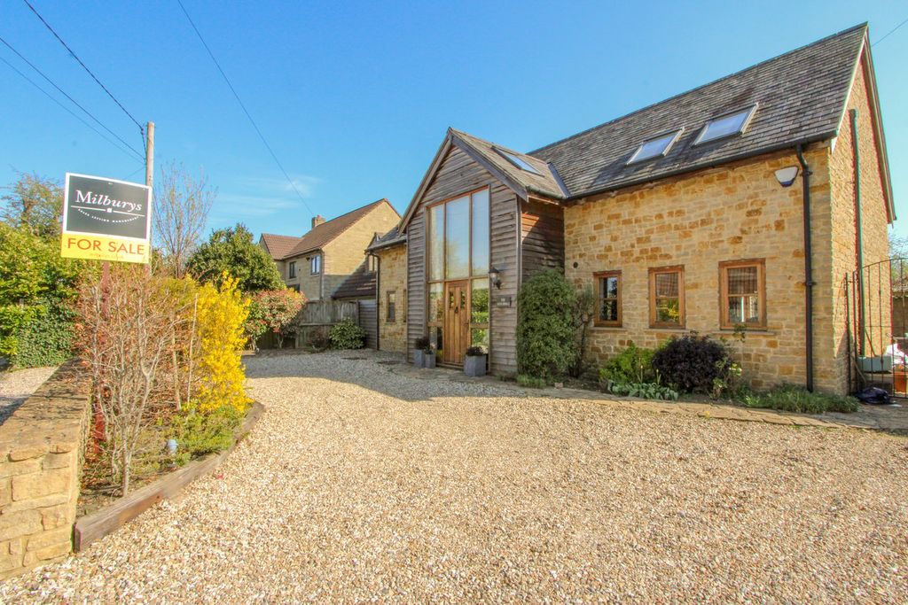 Property photo 1 of 36