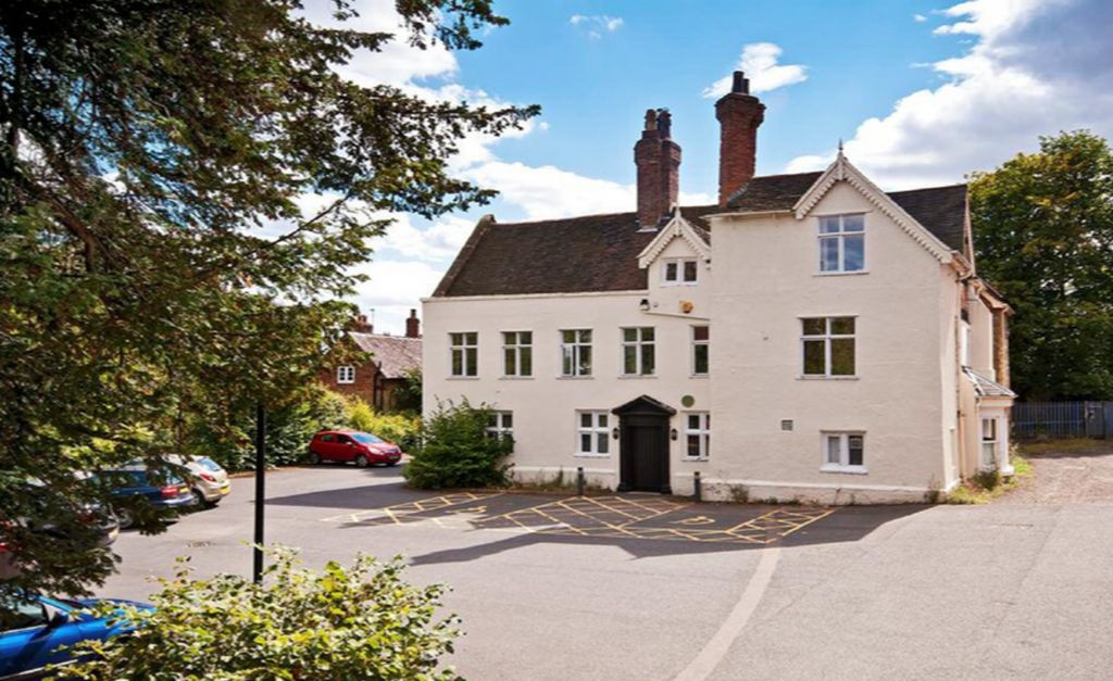 Property photo 1 of 6