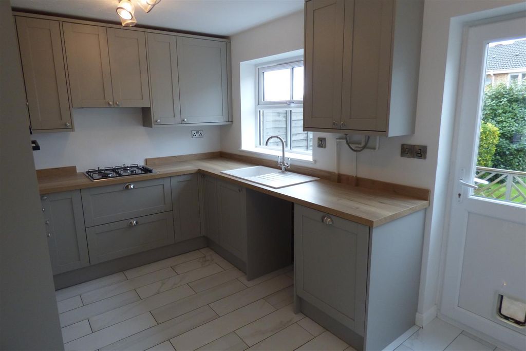 Property photo 3 of 11 P1410113.Jpg