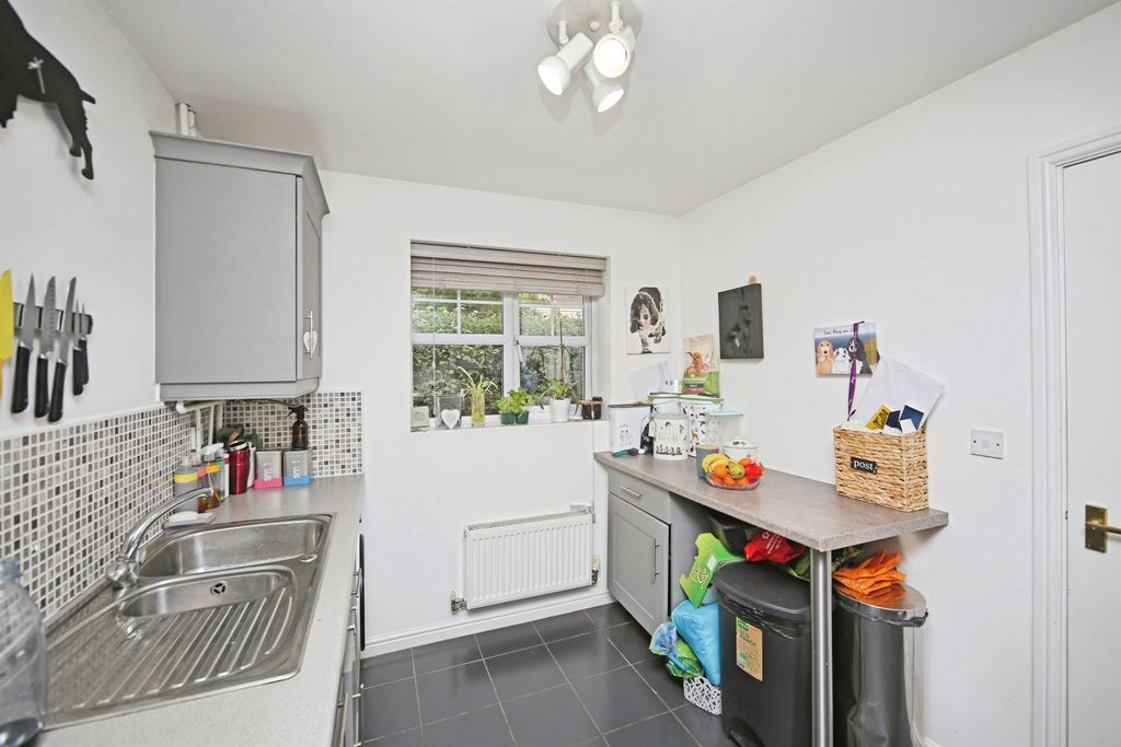 Property photo 3 of 17