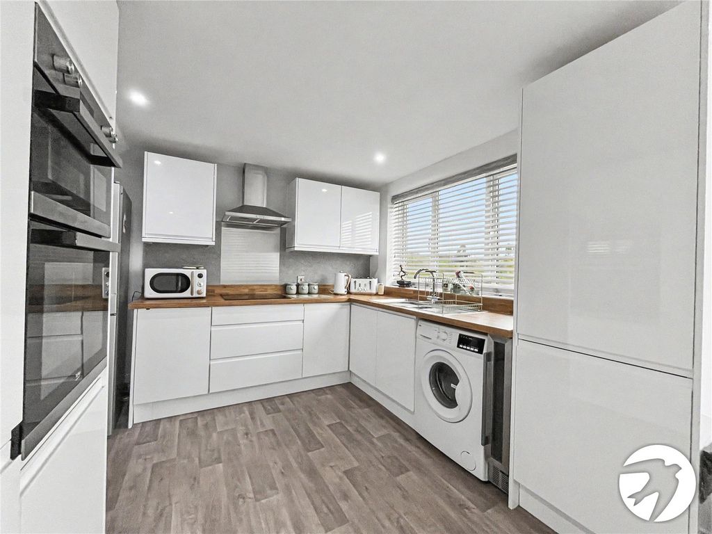 Property photo 3 of 14 Picture No. 08