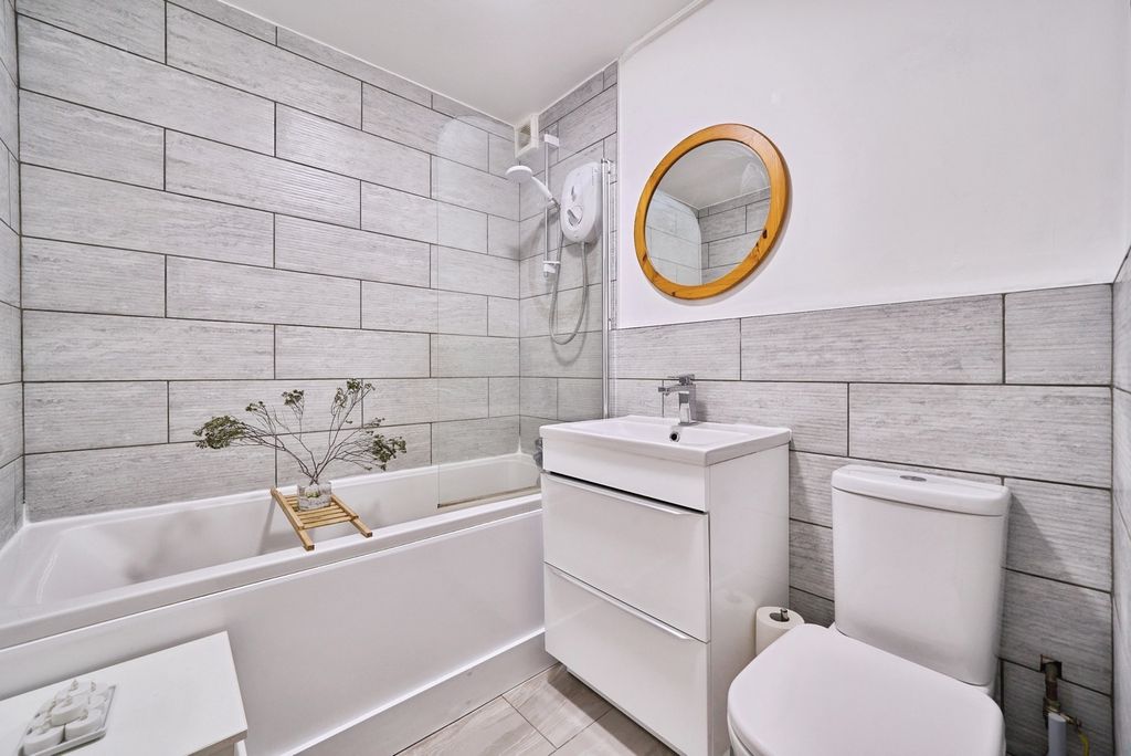 Property photo 3 of 14 Pbox-Img.Jpg